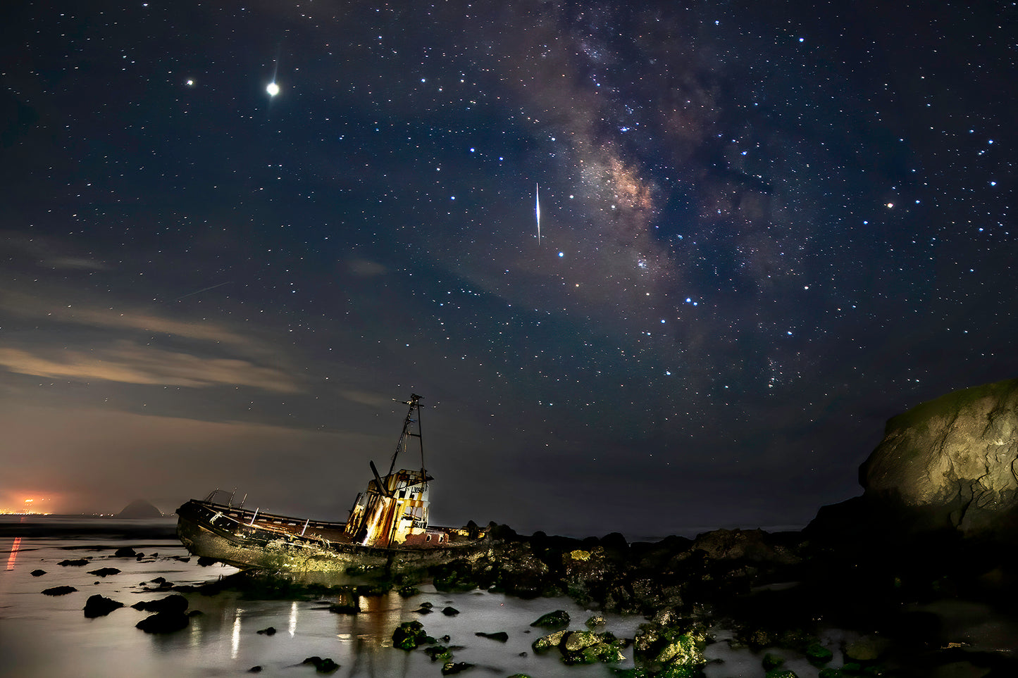 Shipwreck Under the Milkyway